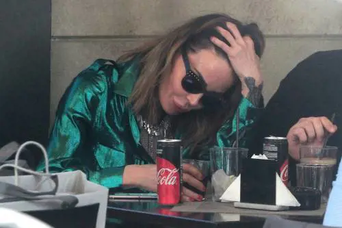 Nina Moric si confessa: "Quelle violenze quando ero solo una bimba..."