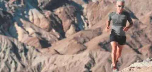 "Correre a 60 anni? Niente panico, fa diventare più saggi"