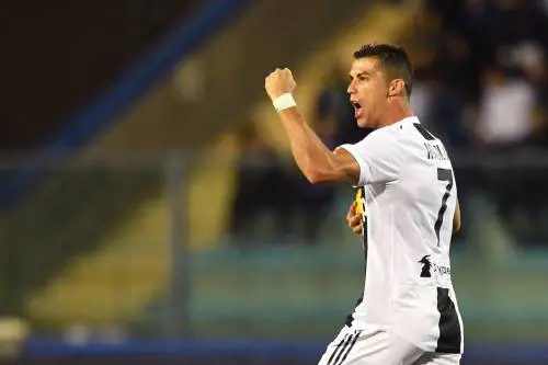 Cristiano Ronaldo non bada a spese: 31.000 euro per due bottiglie di vino