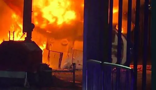 L'elicottero del presidente del Leicester si schianta davanti allo stadio