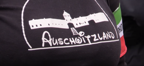 Forza Nuova sospende la militante della maglietta "Auschwitzland"