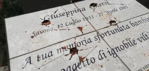 Noli, devastata la targa dedicata a Ghersi, la ragazzina stuprata e uccisa dai partigiani