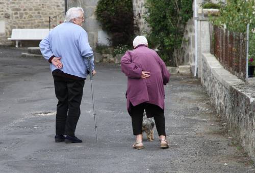 Sono sposati da 62 anni: muoiono lo stesso giorno