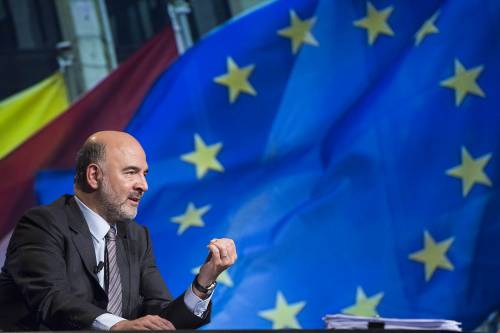 Moscovici: "I deficit di Francia e Italia non paragonabili". Salvini: "No figli e figliastri"