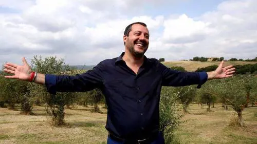 La sinistra e gli insulti a Salvini