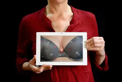 Le donne mattutine abbattono il rischio di cancro al seno