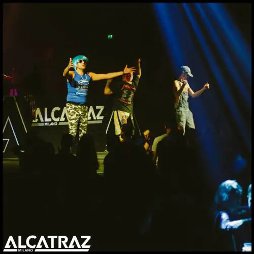 Milano, paura all'Alcatraz: spruzzato spray urticante sulla folla