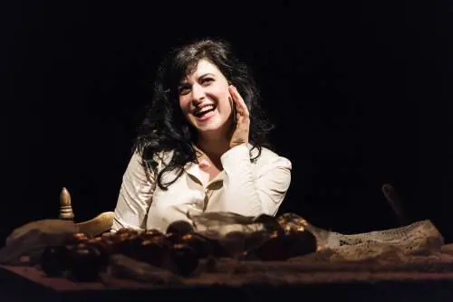 "Vi farò ridere anche con la fame"