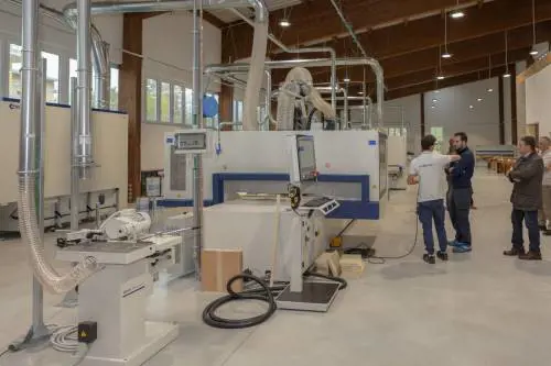 Mestieri del legno per giovani, la Brianza fa scuola: manualità e industria 4.0