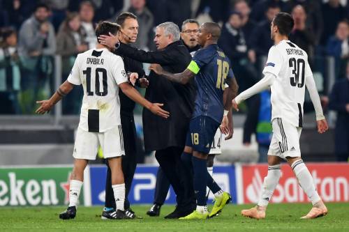 Juventus, Dybala: "Mourinho? Nessun insulto, gli ho solo detto di non esagerare"