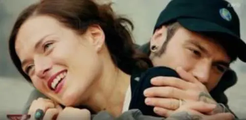 Quella simpatia tra Fedez e Renza. Ecco quale canzone le ha assegnato