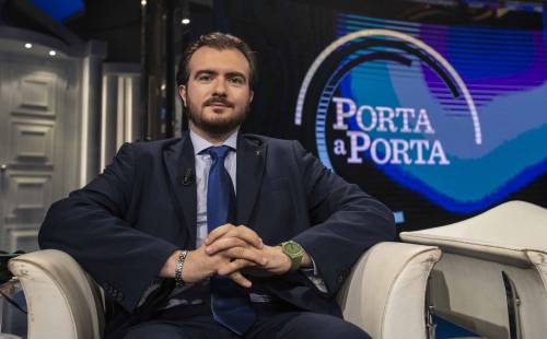 Il cortocircuito del Carroccio che manifesta contro l'alleato