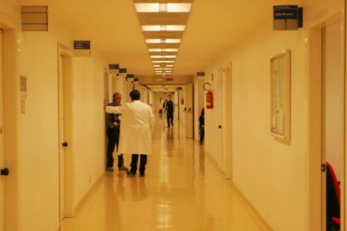 Bari, otto casi di morbillo in ospedale: infezione partita da No vax