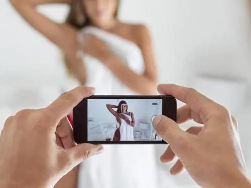 "Revenge porn", in Italia manca una legge. Ecco la petizione online