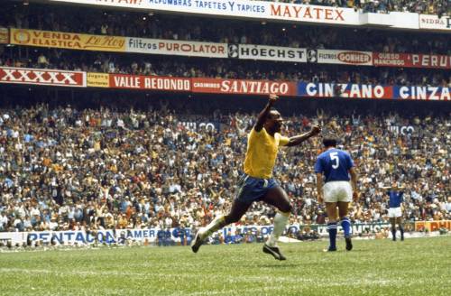 Addio al 3 volte campione del mondo brasiliano Pelé
