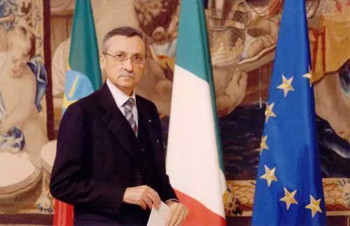 "Ho insegnato ai politici come usare le buone maniere"