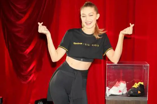 Gigi Hadid, sexy per Reebok: foto