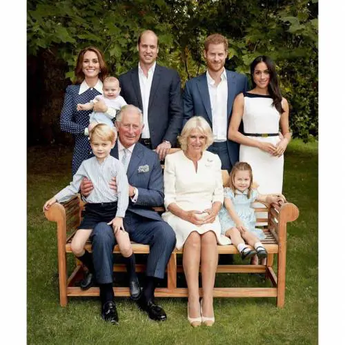 Per i 70 anni di Carlo, foto di famiglia coi nipotini