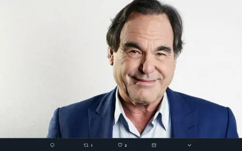 Oliver Stone, regista in tv per la "Dolce Vita". Ma non chiamatelo remake
