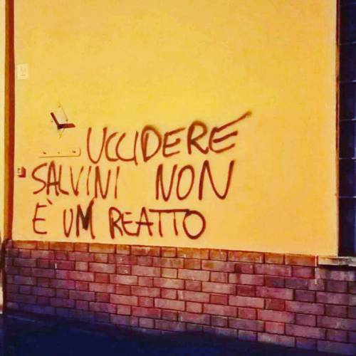 “Uccidere Salvini non è un reatto”. E il ministro fa ironia