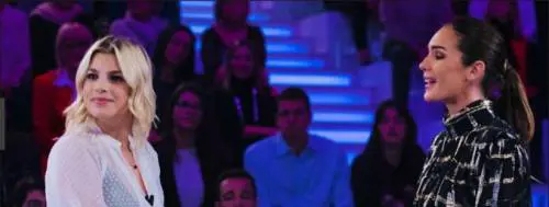 Emma Marrone a Verissimo: "Preferirei stare da sola che con chiunque"