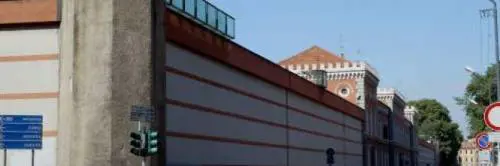 Guardie picchiano detenuto col tirapugni: richiesto rinvio a giudizio