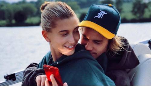 Justin Bieber è ufficialmente sposato con Hailey Baldwin