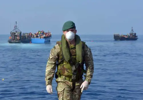 L'islam finanzia l'immigrazione aggirando le regole degli Stati Ue