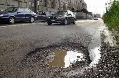Palermo, paese non ha più strade: "Studenti non andranno più a scuola"
