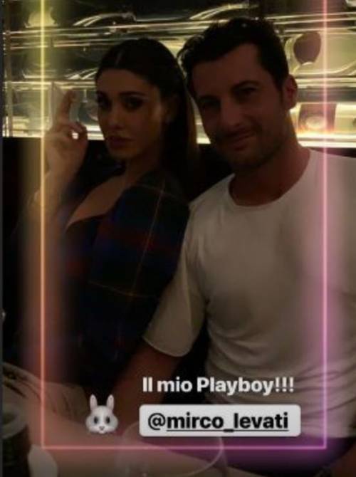 Belen a cena con Mirco: "Lui, il mio playboy"