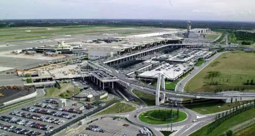 Boeing: "Il trasporto aereo raddoppierà in 20 anni". Sea: "Pronti alla sfida"