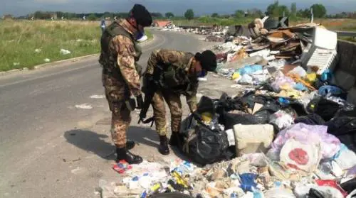 I clan contro gli inceneritori: l'immondizia è il nuovo oro