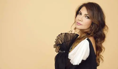 "Ora mi sento una fatina rock. Ai miei duetti manca Jovanotti"