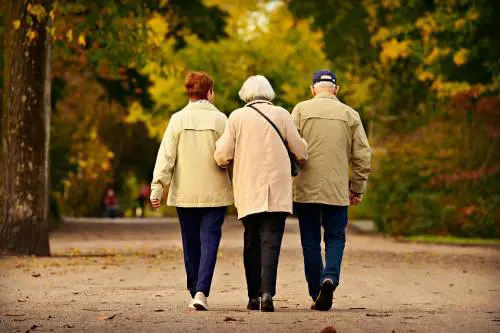 Onlus per gli anziani inesistente, scattano le denunce