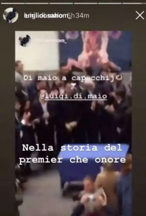 Di Maio scivola sui social. Adesso si insulta da solo