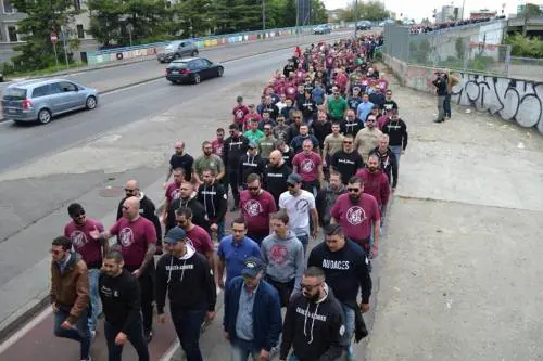 Il documentario di Sky dedicato a "Lealtà Azione". E la ora sinistra protesta