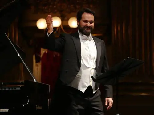 Bufera contro la prima della Scala: "Una scena blasfema"