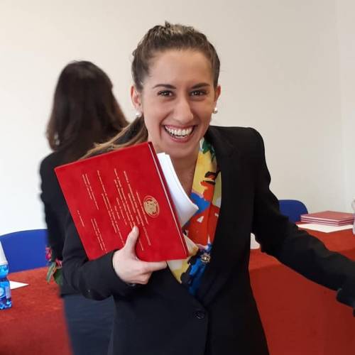 "Amo reagire alle avversità della vita". La frase di Silvia è la speranza dei suoi