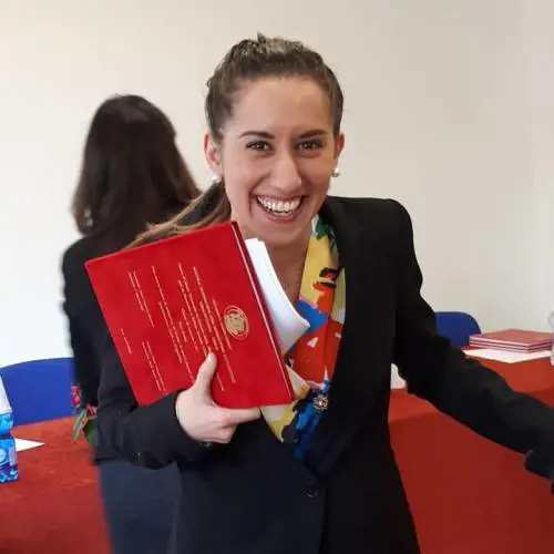 "Amo reagire alle avversità della vita". La frase di Silvia è la speranza dei suoi