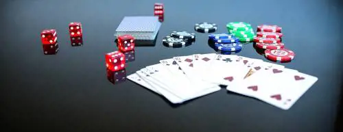 Il robot ha imparato il bluff Battuti i campioni del poker