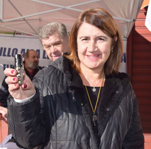 Ventimiglia, la Lega regala spray alle donne per difendersi dai violenti