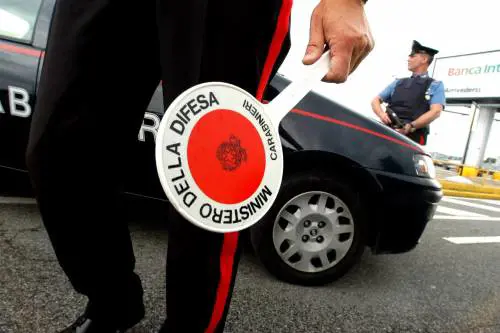 Rissa, feriti due carabinieri