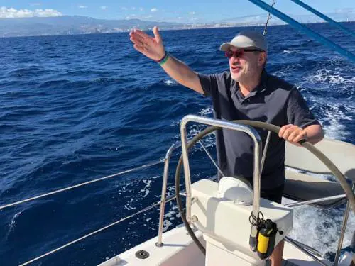 La nuova vita di Maroni: ora attraversa l'Atlantico in barca