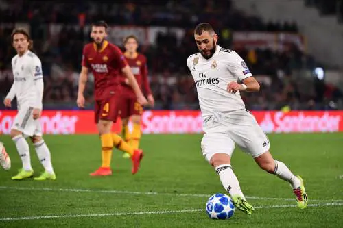 La Roma perde ancora ma vola agli ottavi. Il Real si impone 2-0