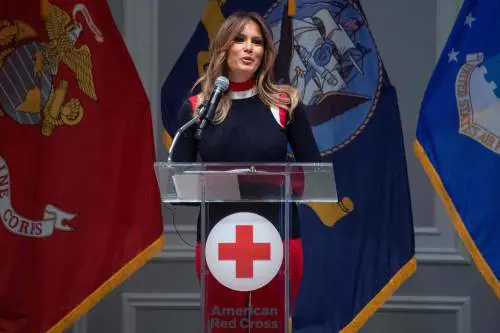 Melania Trump: ecco le sue decorazioni per Natale