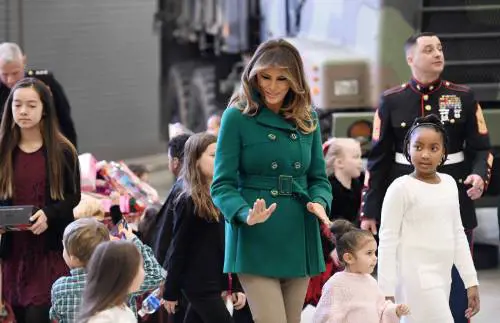 Melania Trump si lamenta in tv: "Dura essere First lady"