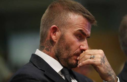 "Quella non è tua moglie". Polemica su Beckham