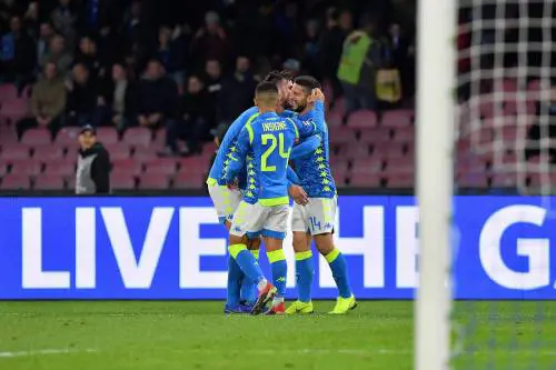 Il Napoli batte 3-1 la Stella Rossa: qualificazione a un passo