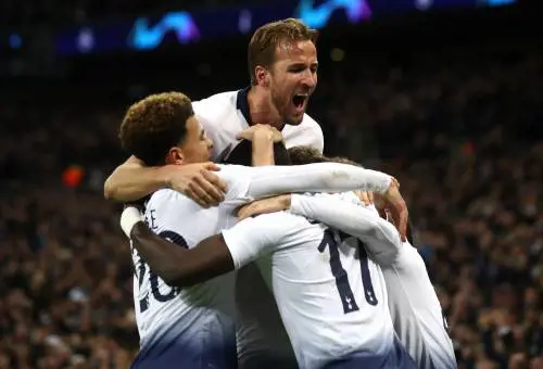 L'Inter perde 1-0  contro il Tottenham: qualificazione rimandata e a rischio