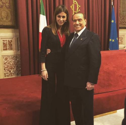 Contro l'onorevole azzurra la gogna sessista grillina